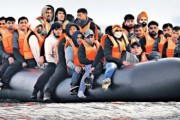 无为“创今年新高”，英媒：单日近1200名非法移民横渡英吉利海峡，英政府被指对边境失去控制